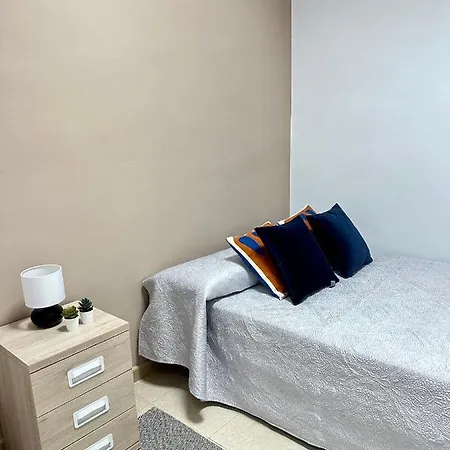 The Stop Проживание в семье *